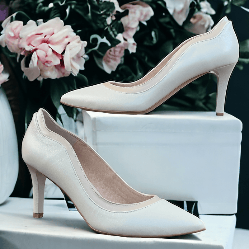 Womens Emis 8369 Off White Pearlized With Champagne Scallop Trim Heels - Ecru Pearl