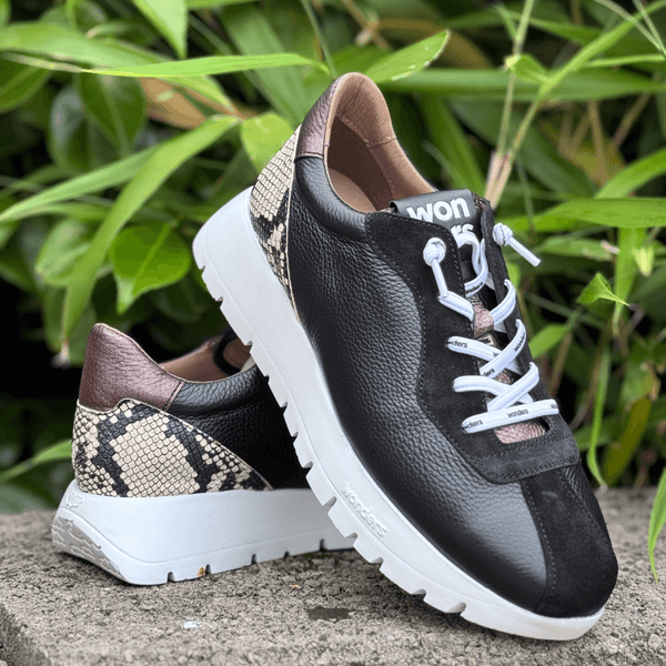 Womens Wonders A-2495 Black with Snake Print Heel Trainers - Black