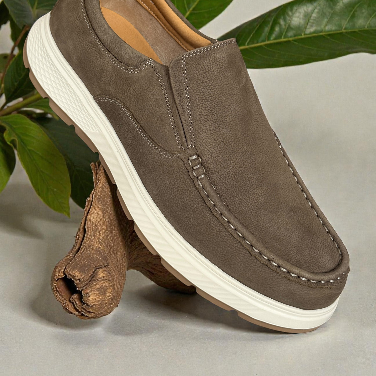 Mens Escape Seasuite Casual Slip-On Shoe