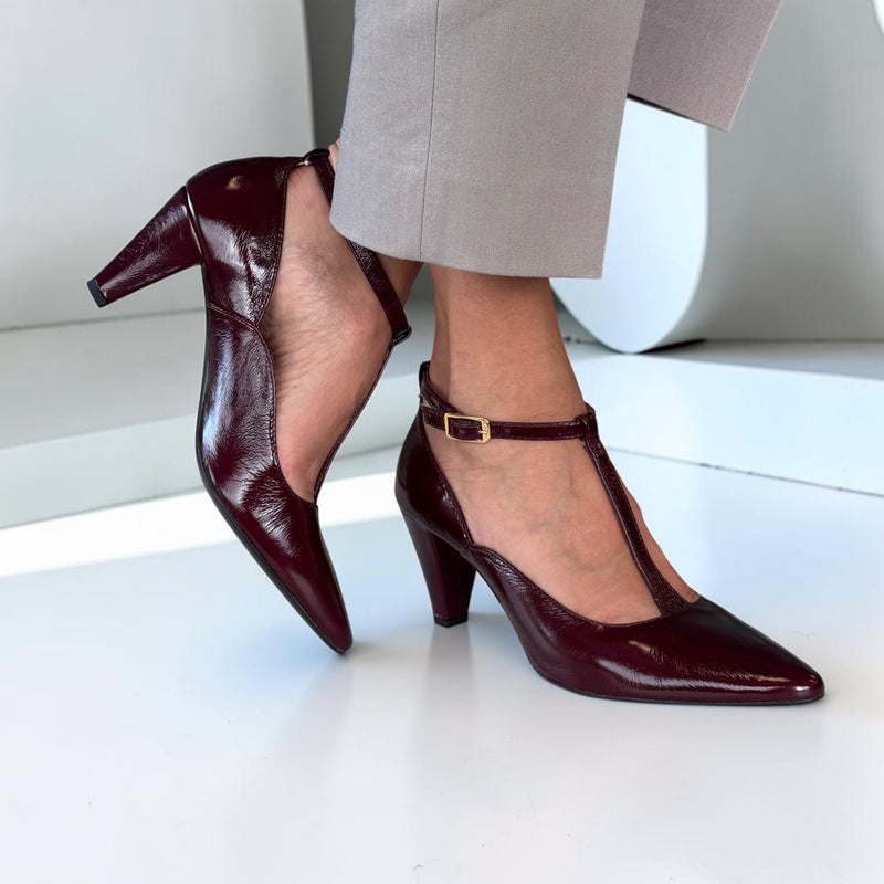 Womens Unisa Latte Court Shoes - Burgundy