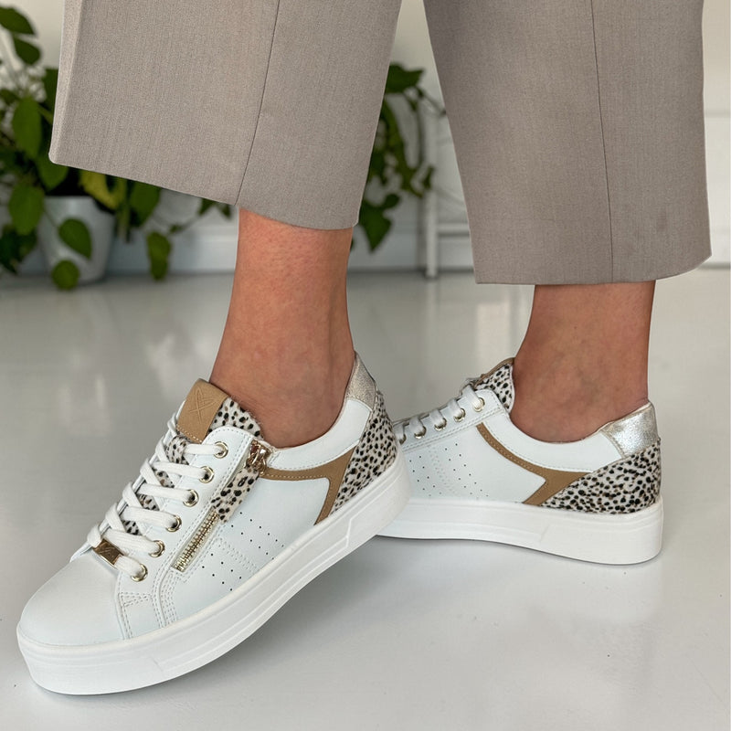 Womens Lunar Presley Trainers in White - White