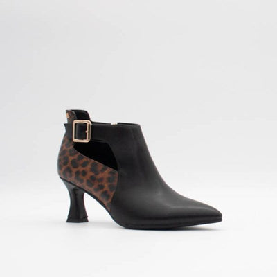Womens Una Healy Subway Vinyl Wild Leopard Print Ankle Boots - Vinyl Wild