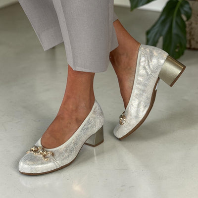 Womens Pitillos 11133 Low Block Heels in Mottled Gold - Gold
