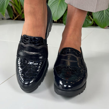 Womens Wonders 33360 Wedged Loafers - Navy