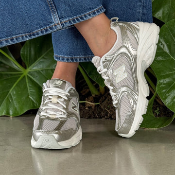 Womens New Balance 530 Trainers - Gold Metallic