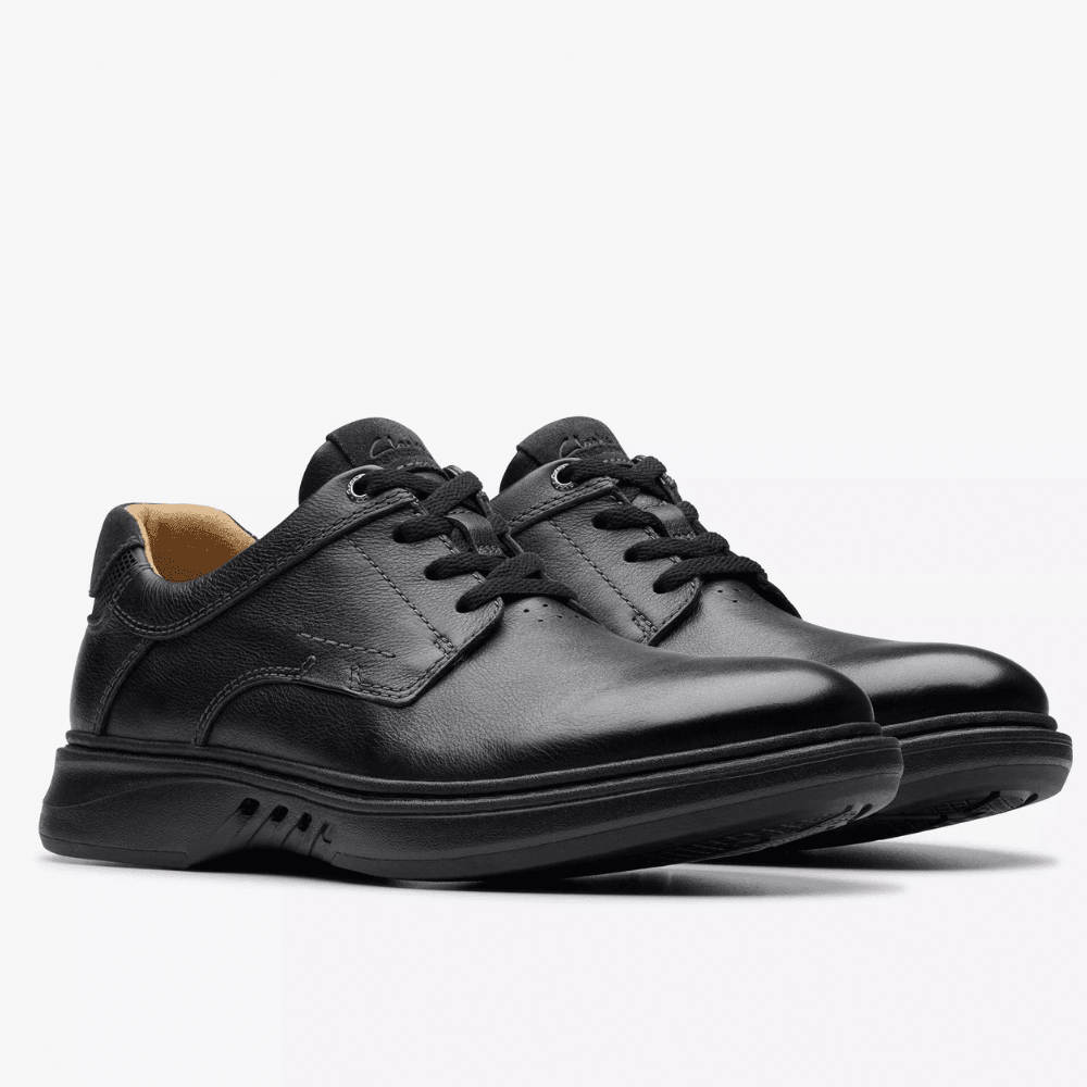 Clarks Mens Un Briley Pace Black Leather Lace up Shoes