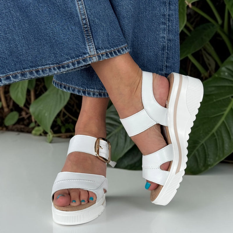 Womens Redz T42 Leather Wedge Sandals - White
