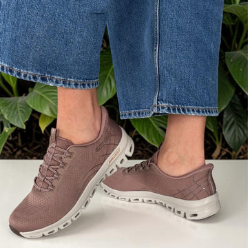 Womens Skechers Slip Ins Glide Step Elevate Amaze Trainers - Brown