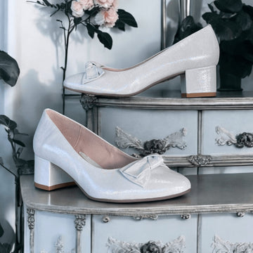 Womens Emis 7705 Court Shoes - Silver