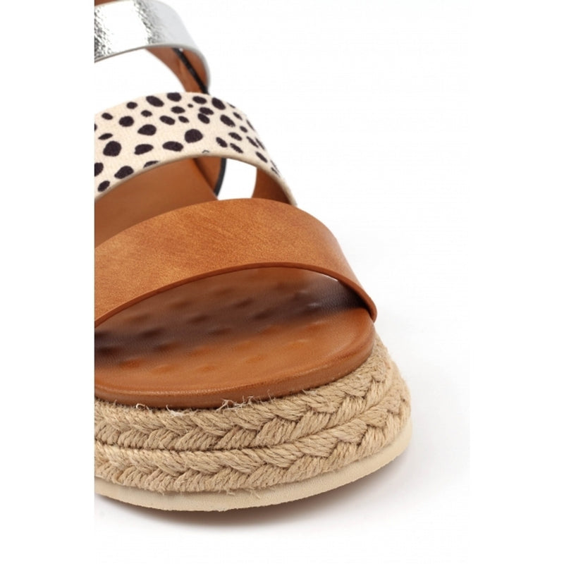 Womens Lunar JLH493 Summer Sandals - Tan