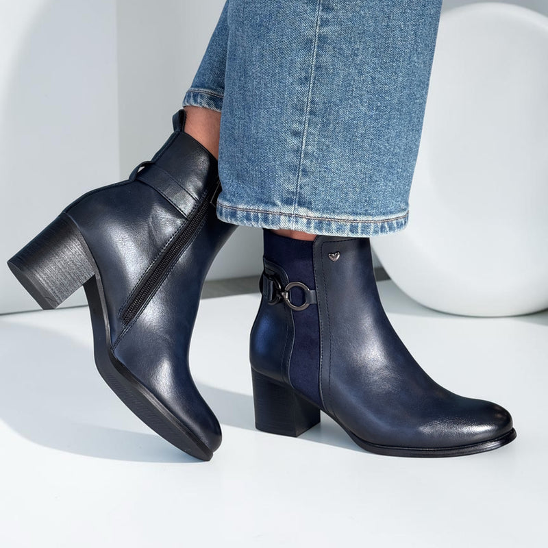 Womens Susst Suzy26 Faux Leather Ankle Boots - Navy