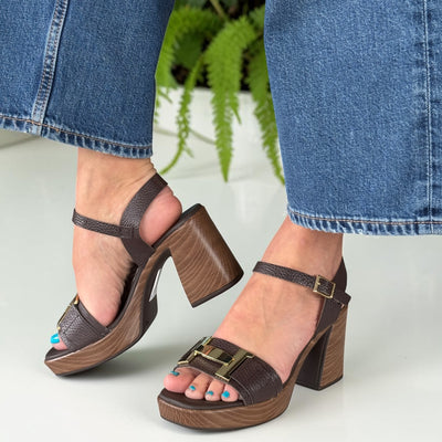 Womens Oh! My Sandals 5931 Heeled Sandals - Brown