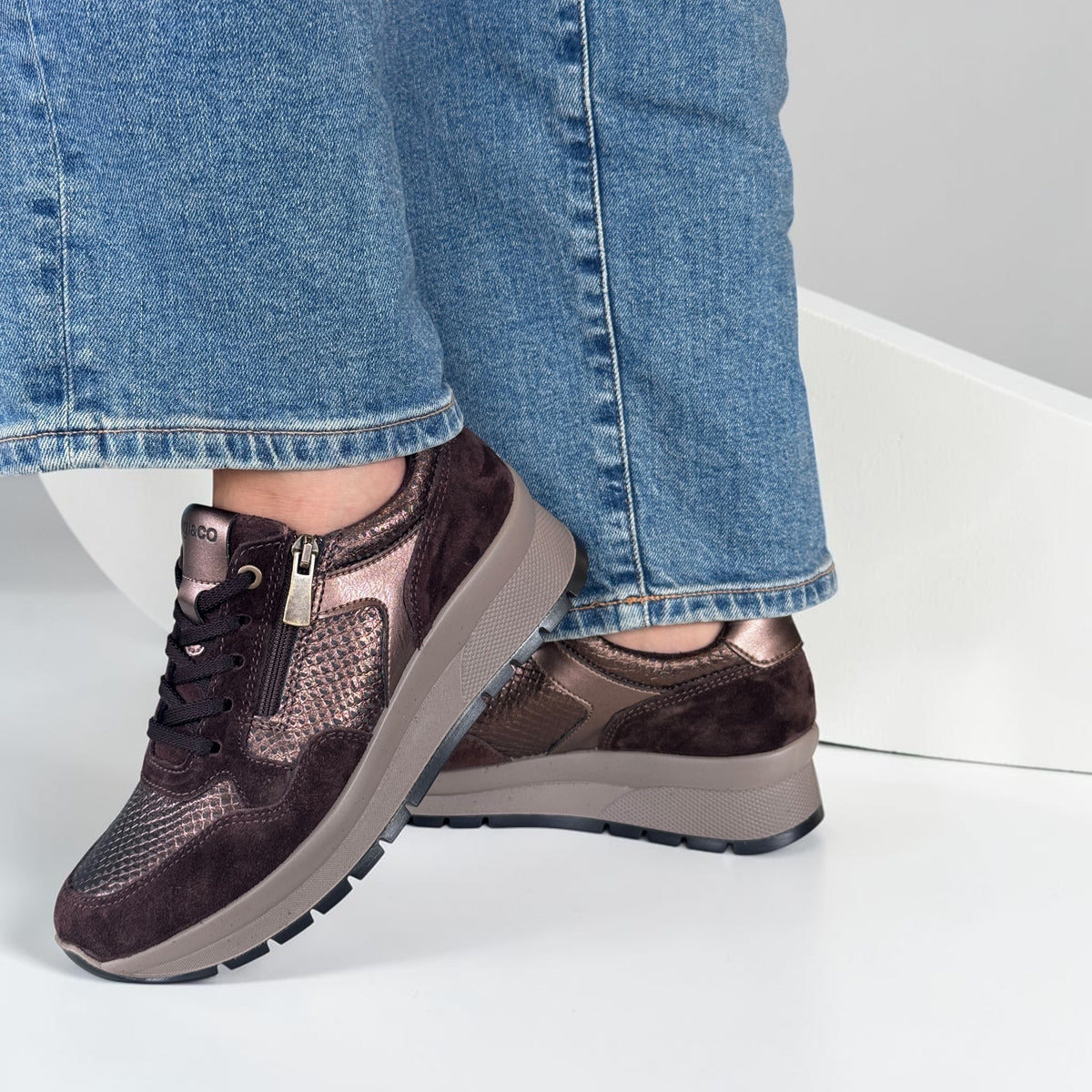 Womens Igi & Co 2173111 Brown Side Zip Wedged Trainers