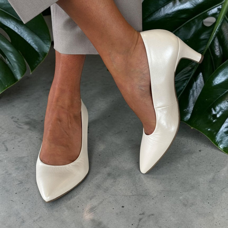 Gabor 81.390 Off White Pearlised Low Court Heels - Off White