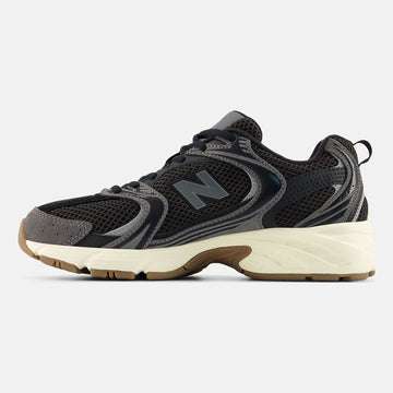 Unisex New Balance 530 Suede Trainers - Black with Grey