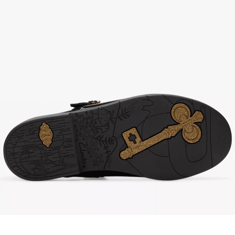 Junior Girls Clarks Lock Magic Black Patent School Shoes - - Black Patent