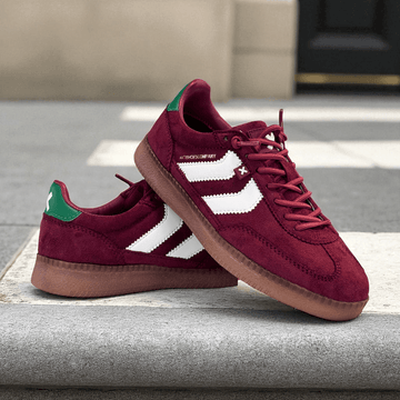 Womens Xti 144170 Suedette Elasticated Lace Trainers - Burgundy