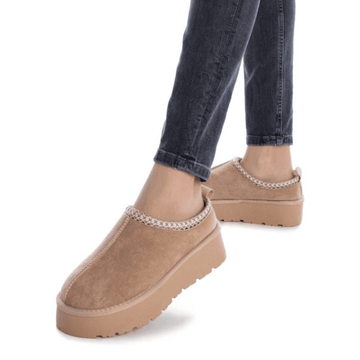 Womens Xti 143237 Faux Fur Lined Platform Mules - Beige Gold