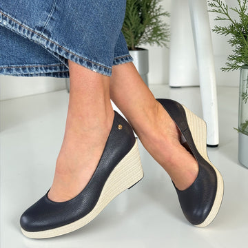 Womens Zanni & Co Sila One Wedge Pumps - Cobalt