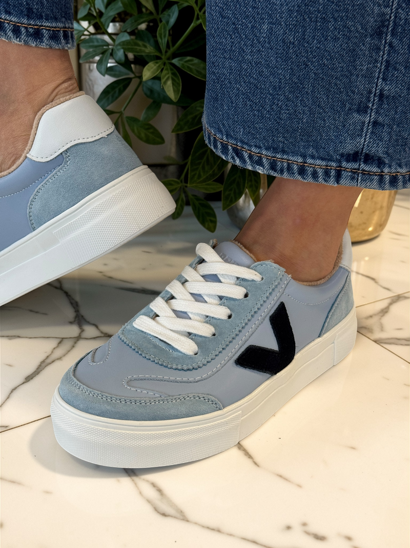 Womens Drilleys Eighty Trainers - Baby Blue