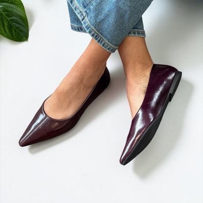 Womens Xti 146400 Flat Shoes - Burgundy