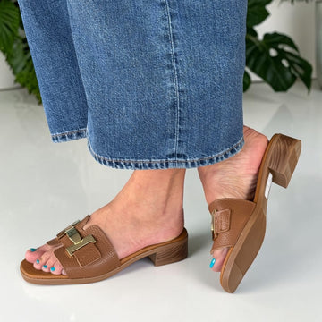 Womens Oh My Sandals 5890 "H" Sliders - Tan