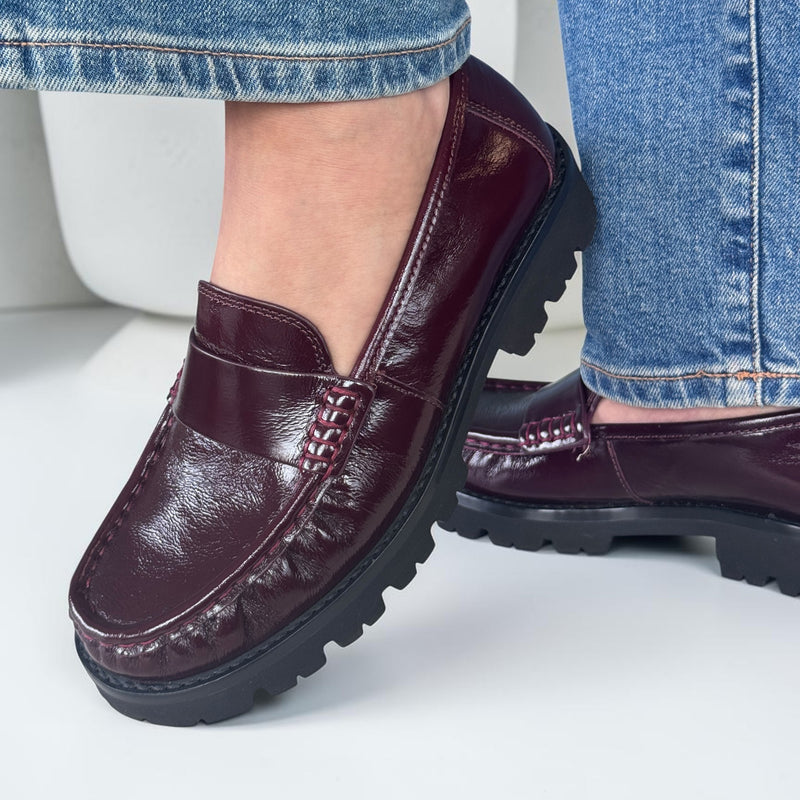 Womens Unisa Fijo Burgundy Loafers - Burgundy