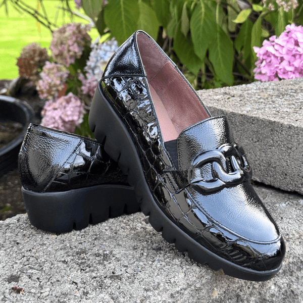 Womens Wonders C-33330 Wedge Shoes - Black