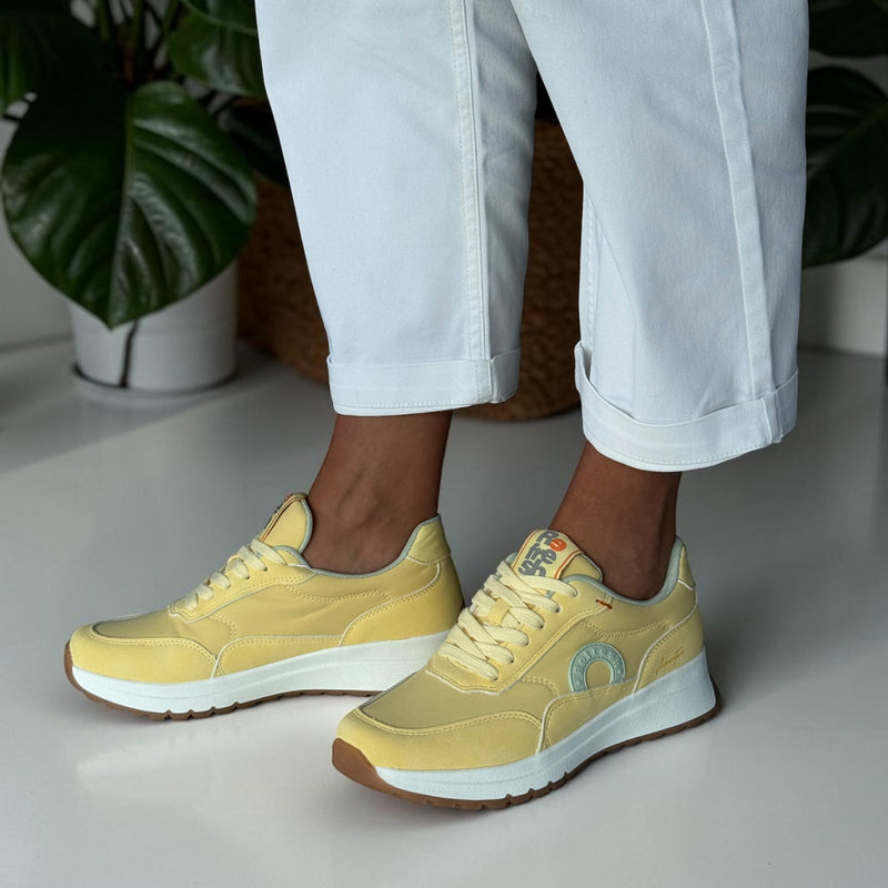 Womens Refresh 175054 Wedge Trainers - Amarillo