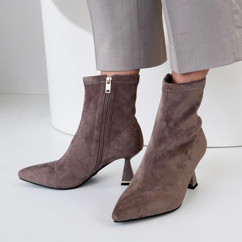 Womens Una Healy Aperture Suede Ankle Boots - Utaupia