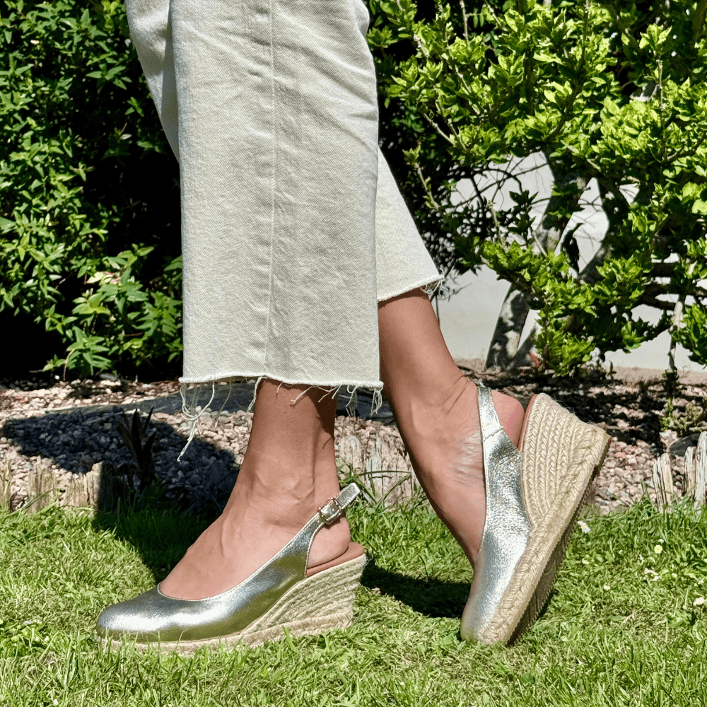 Womens Toni Pons Bremen Closed Toe Wedge Espadrilles