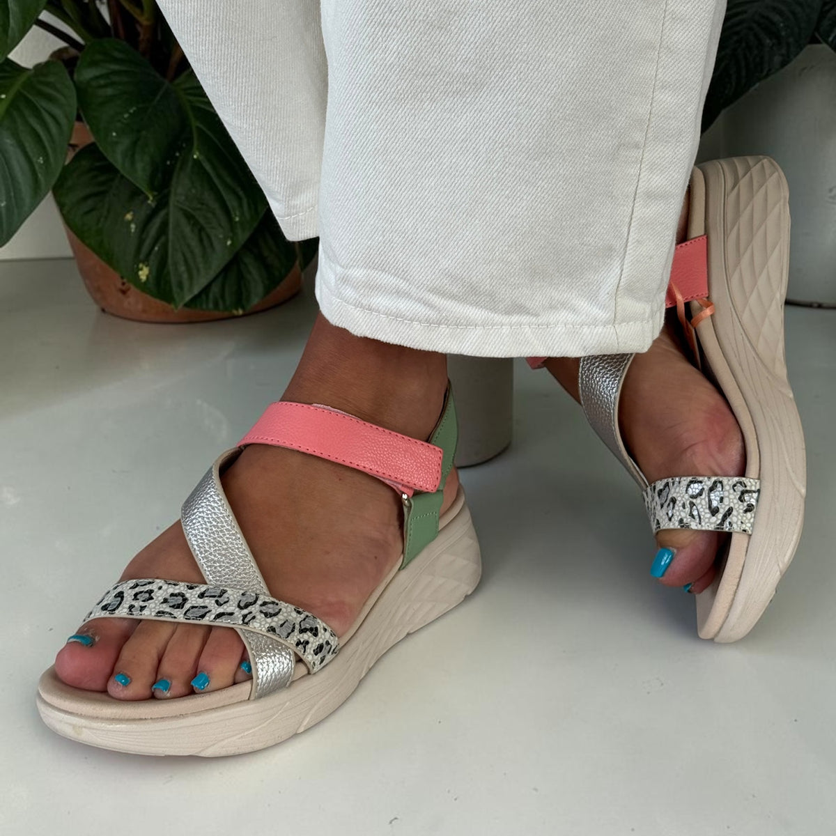 Womens Omg! Footwear Aswarby Ashover Peachy Wedge Sandals
