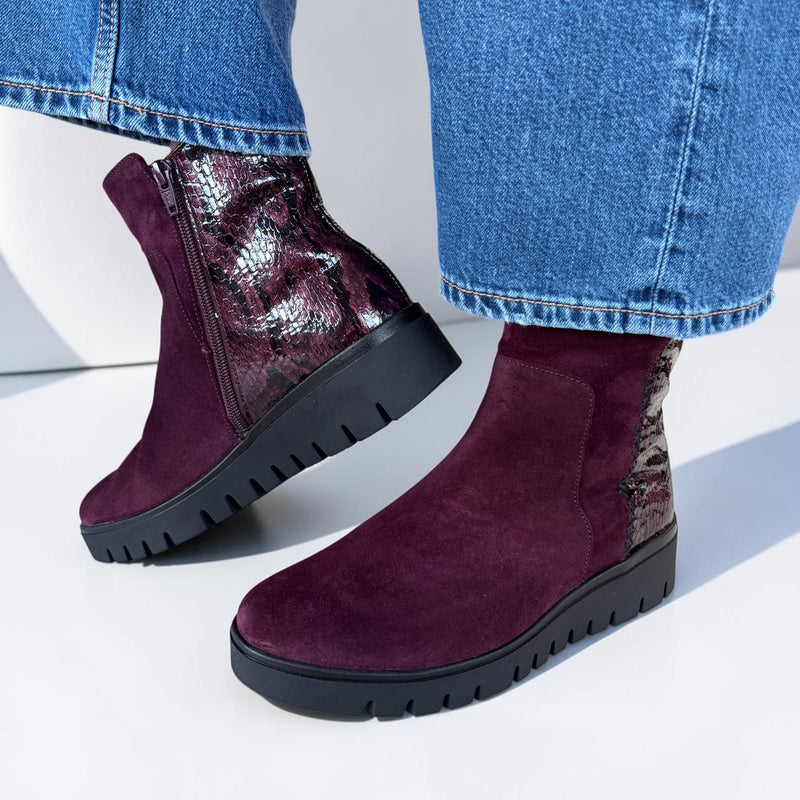 Womens Gabor 8015 Ankle Boots - Mulberry