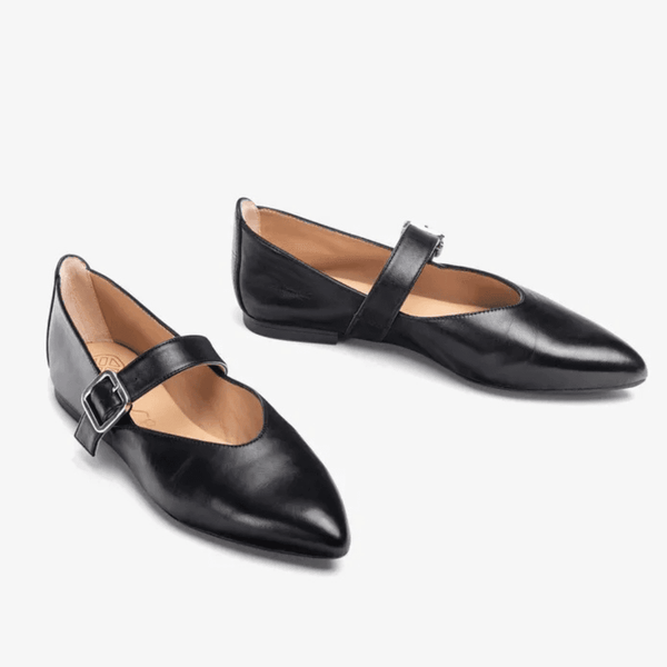 Womens Unisa Azalia Black Leather Mary-Jane Pointed Pumps - Black