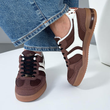 Womens Lloyd & Pryce Chobot Ganache Trainers - Ganache