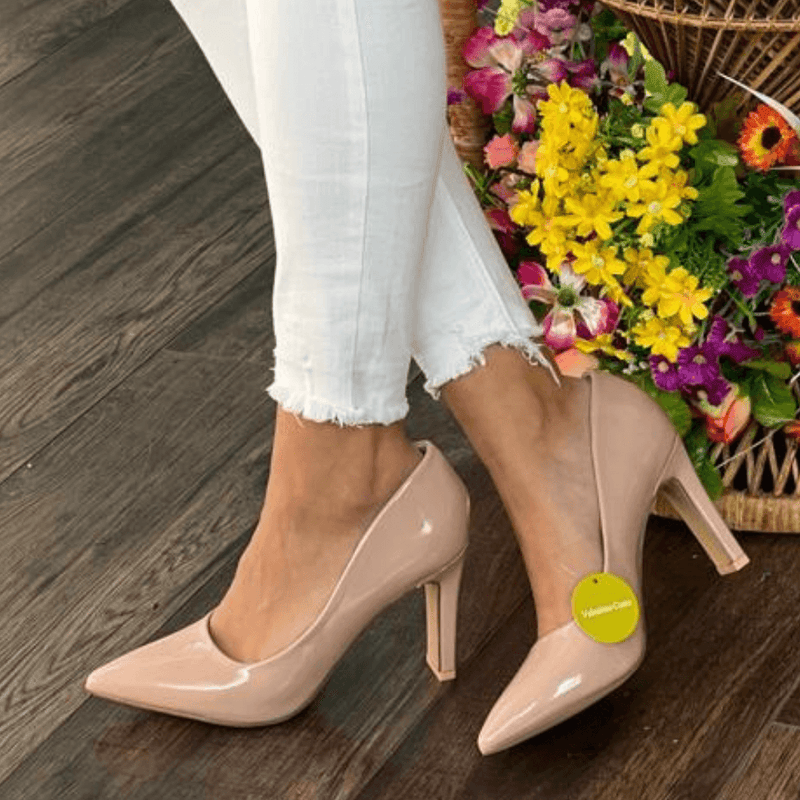 Womens Valentino Conte Court Heels - Nude