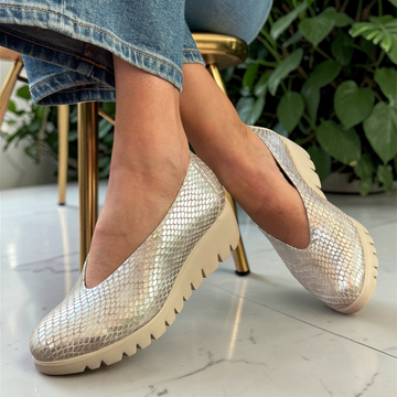 Womens Wonders C-33100 Metallic Champagne Wedge Shoes