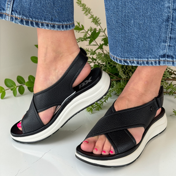 Womens Xti 145172 Crossover Sandals - Black