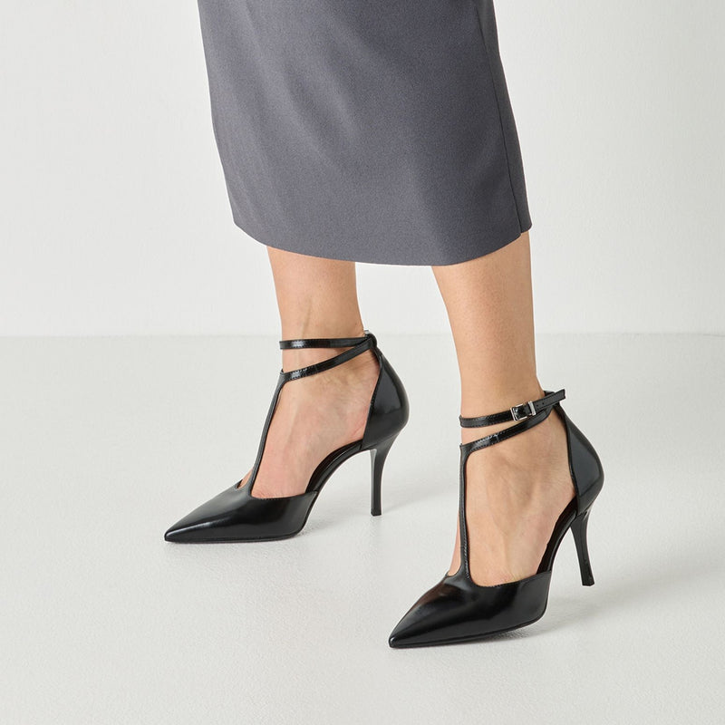 Womens Tamaris 22461 Black Court Shoes - Black