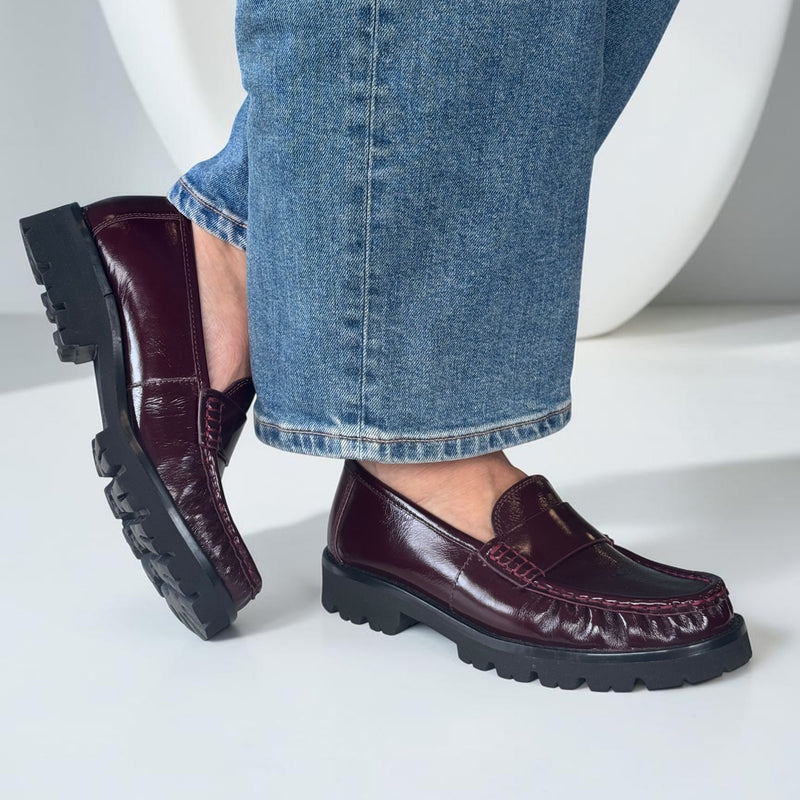 Womens Unisa Fijo Burgundy Loafers - Burgundy