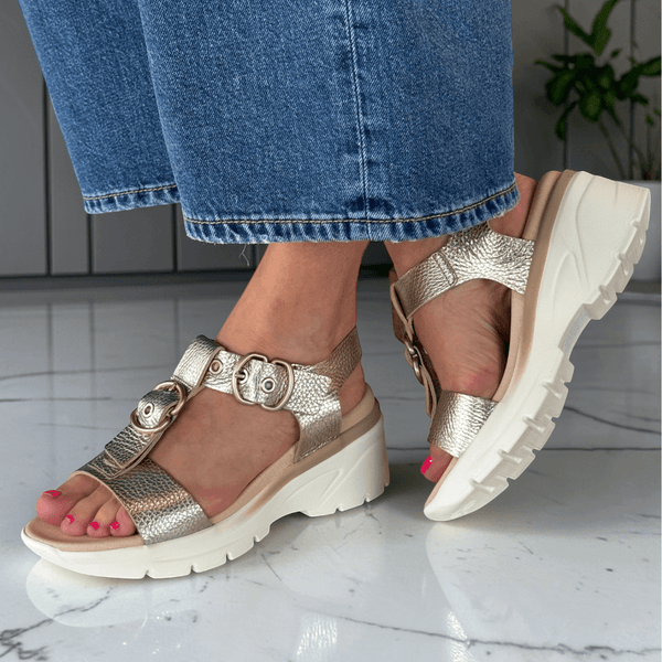 Womens Hispanitas 264799 Cow Print T-Bar Sandals - Gold