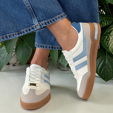 Womens Lloyd & Pryce McGhen Trainers - Bluetz Stripe