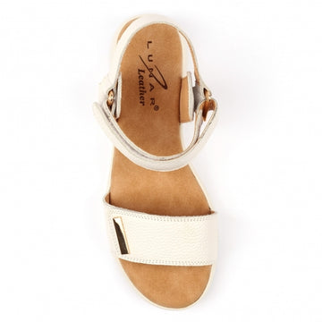 Womens Lunar JLW008 Wedge Lark Leather Sandals - White