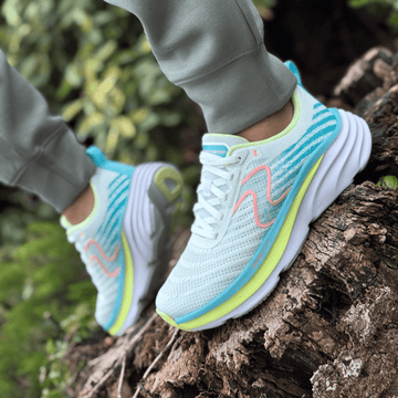 Womens Skechers D'Lux Vapor Trainers - White Multi