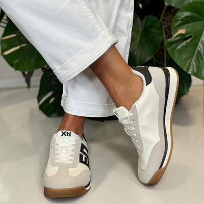 Womens Xti 145018 '03' Trainers - Grey