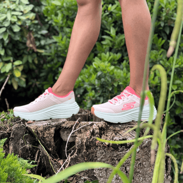 Womens Skechers Max Cushioning Endeavour Trainers - Pink Coral