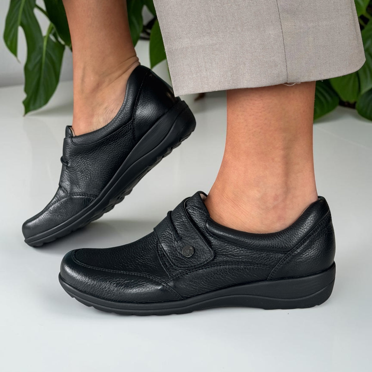Womens Caprice 24753 Black Nappa Casual Shoes