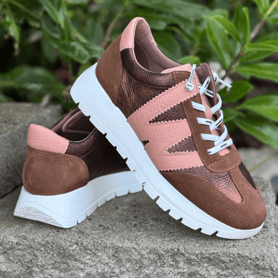 Womens Wonders A-2476 Bronze and Salmon Elastic Lace Trainers - Bronze
