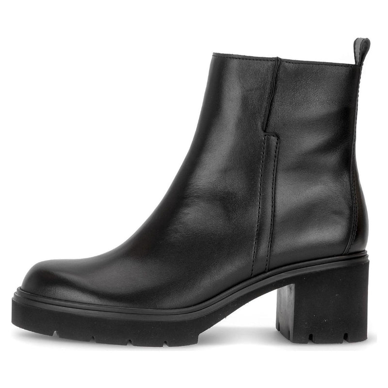 Womens Gabor 8022 Black Ankle Boots - Black