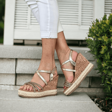 Womens Valentino Conte 6W609 Strappy Wedge Sandals - Gold